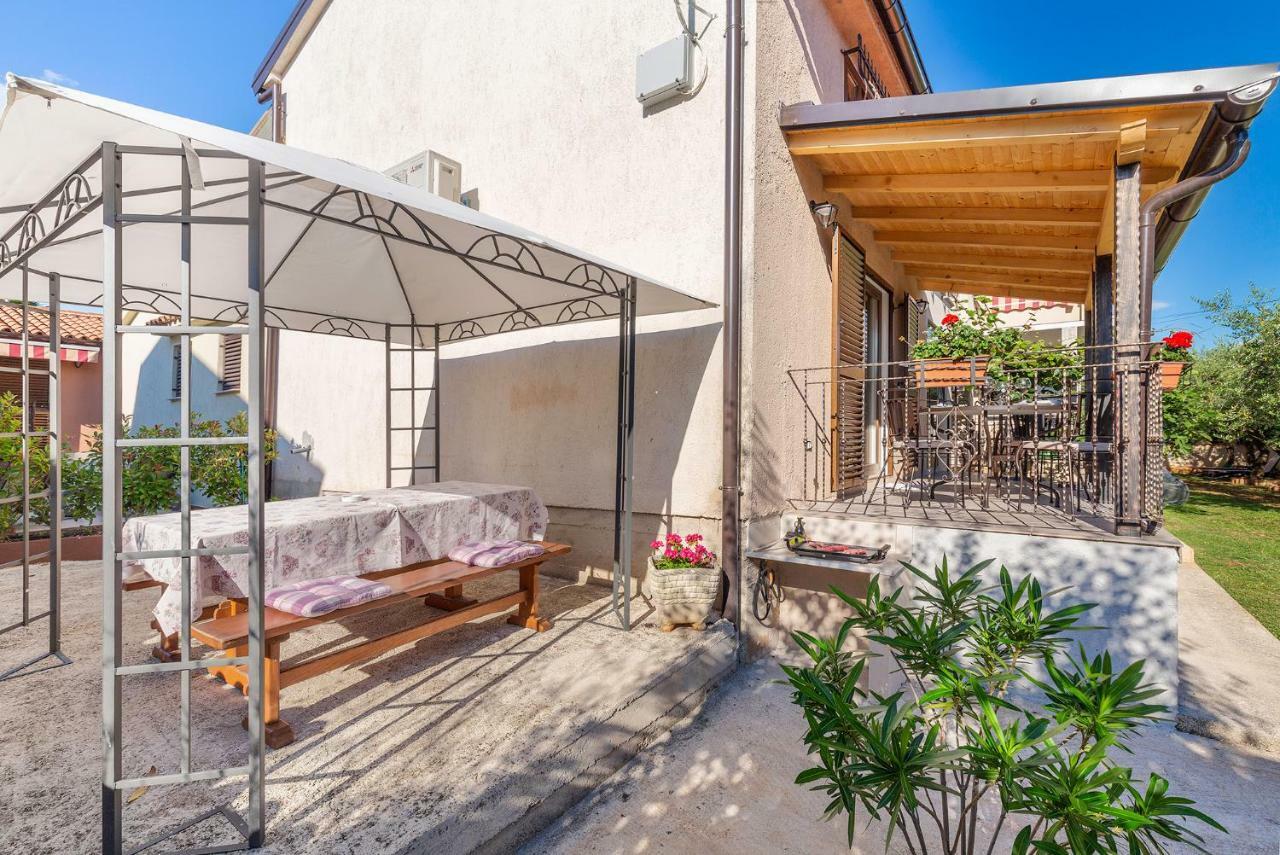 Appartamento House Nono Porec Esterno foto