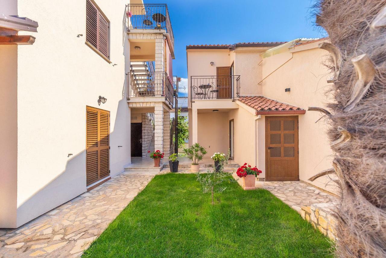 Appartamento House Nono Porec Esterno foto
