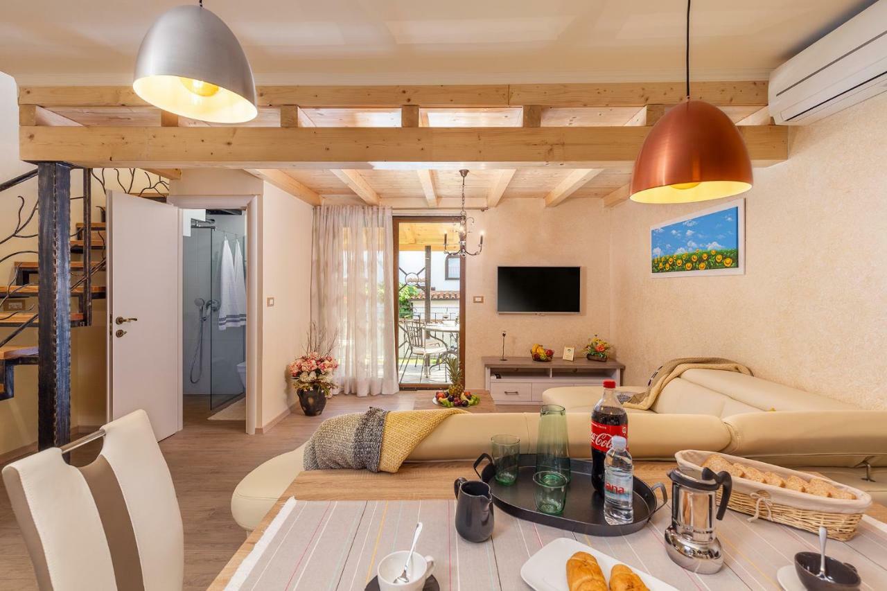Appartamento House Nono Porec Esterno foto