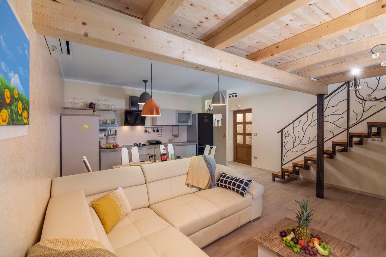 Appartamento House Nono Porec Esterno foto